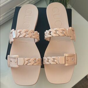 ** NEW** Gucci Beige Chain Slide Sandals